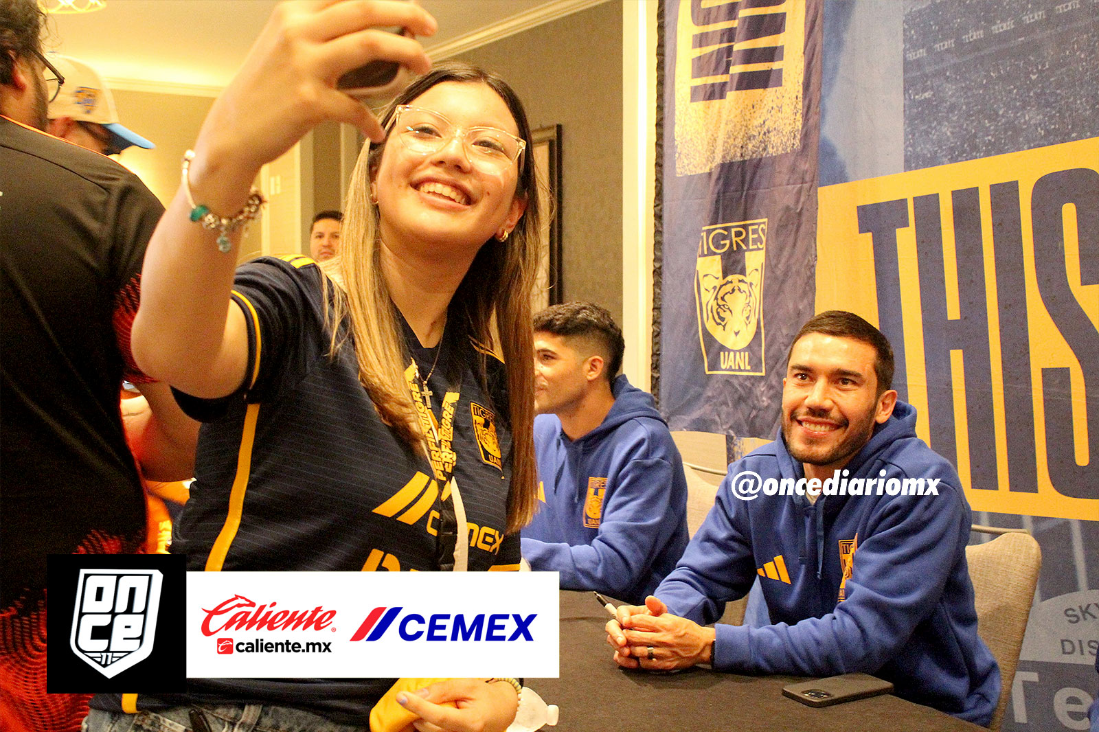 Convivencia de Tigres con sus aficionados en Houston, Texas