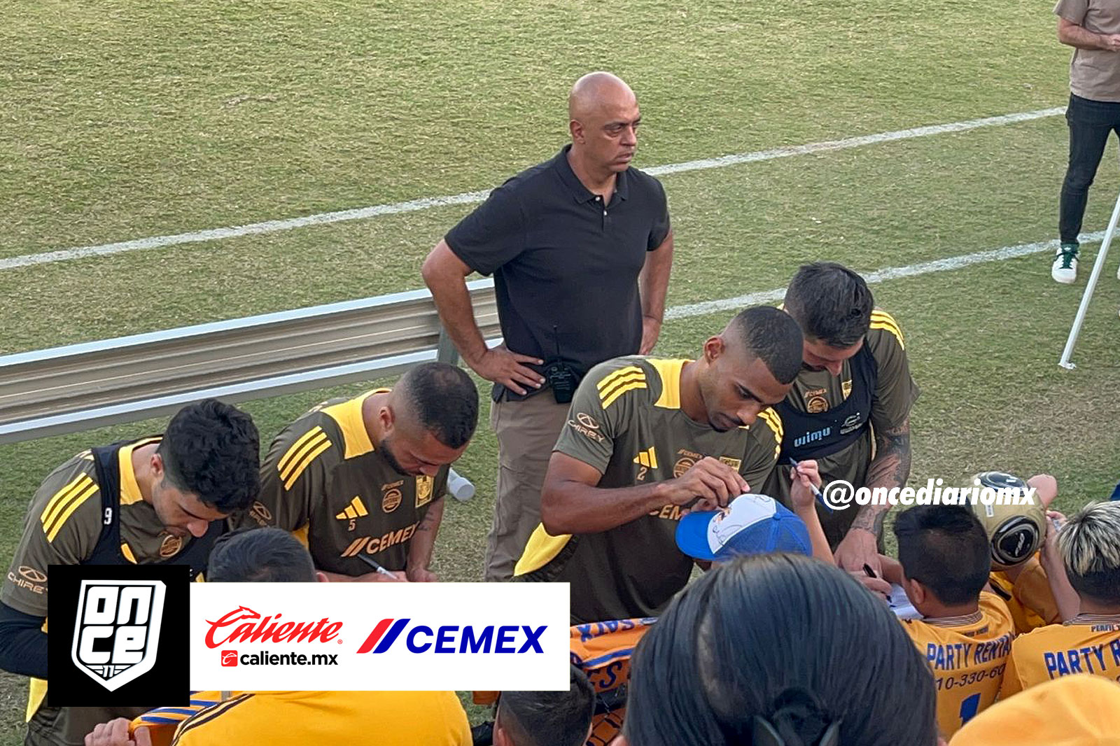 Entrenamiento previo al Clásico Regio 138 en San Antonio, Texas