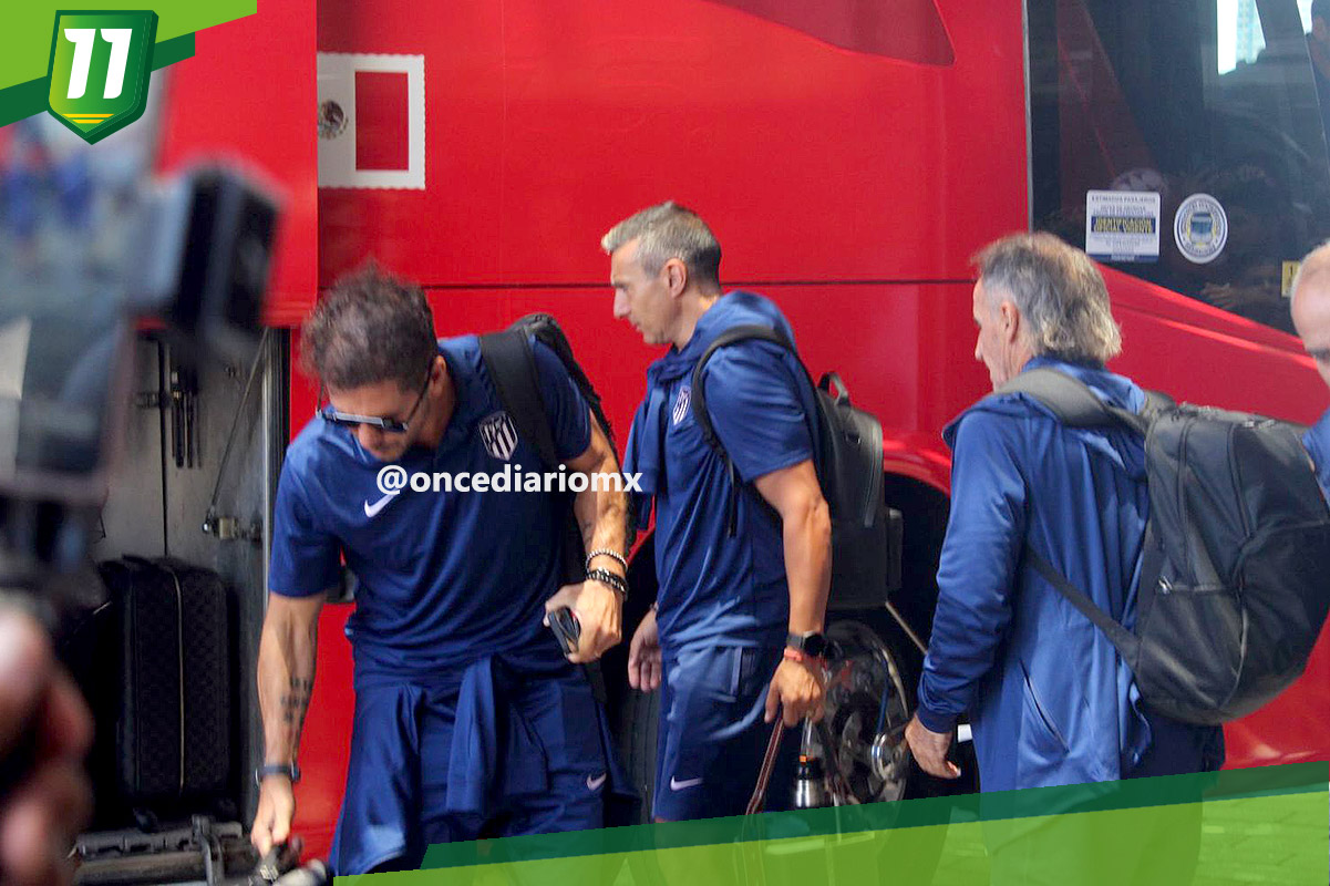 Afición de Monterrey espera la llegada del Atlético de Madrid