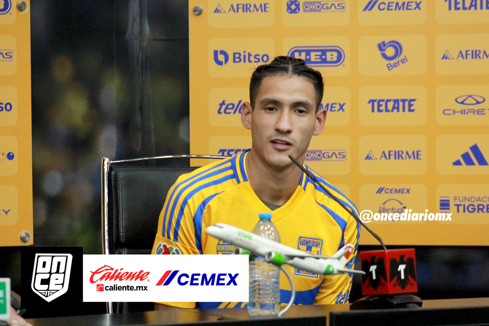 Presentaci&oacute;n de Uriel Antuna con Tigres